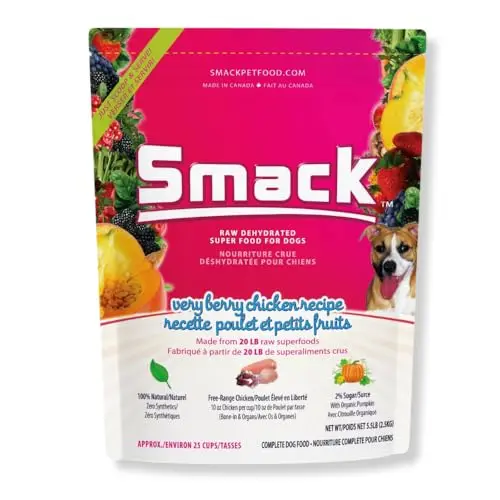 Raw dehydrated chicken and berry dog food with superfoods