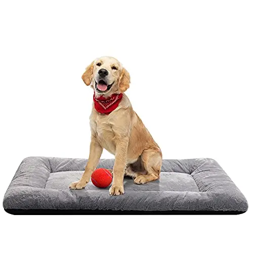 VERZEY Dog Bed Mat in a wire crate